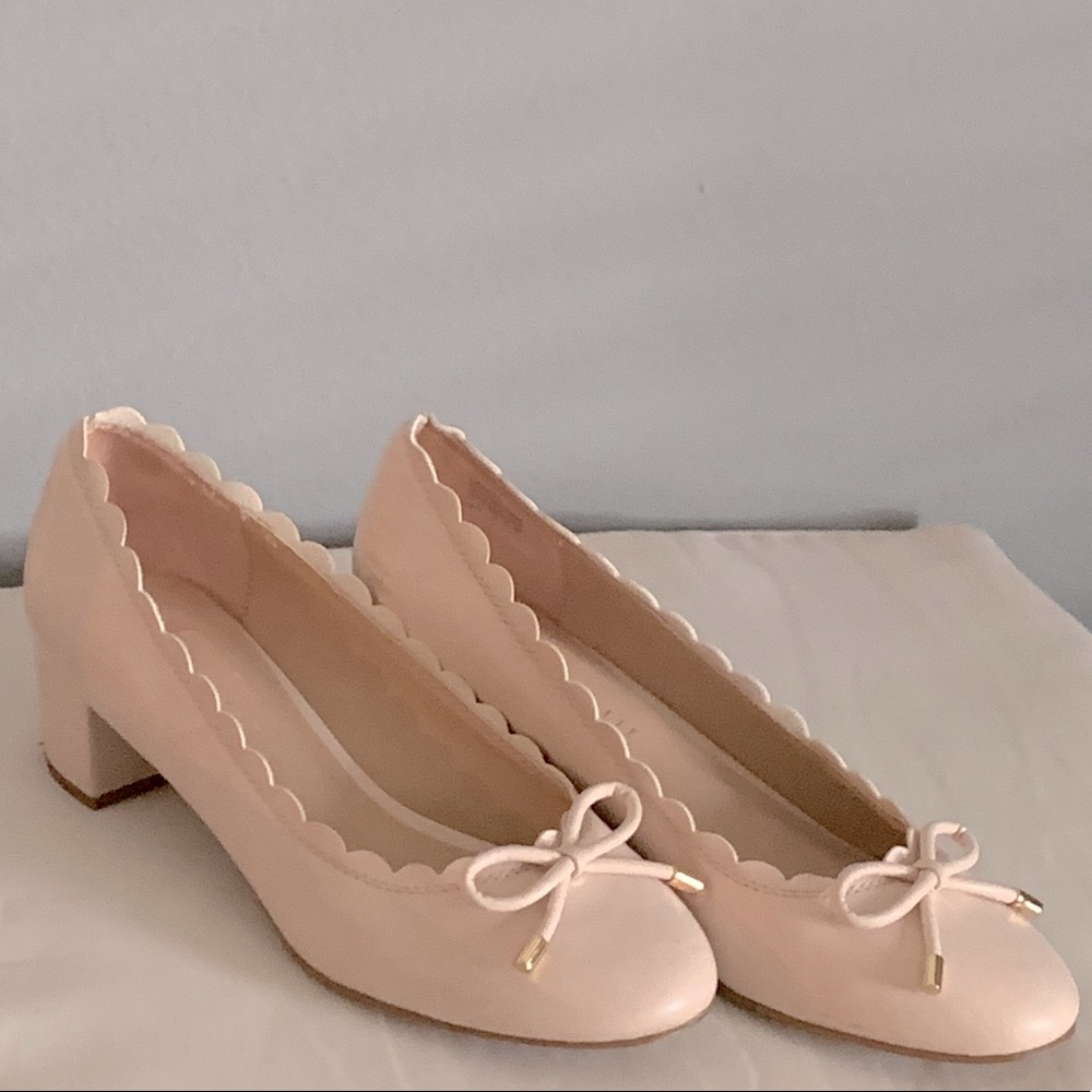 Gorgeous light pink Kelly & Katie heels